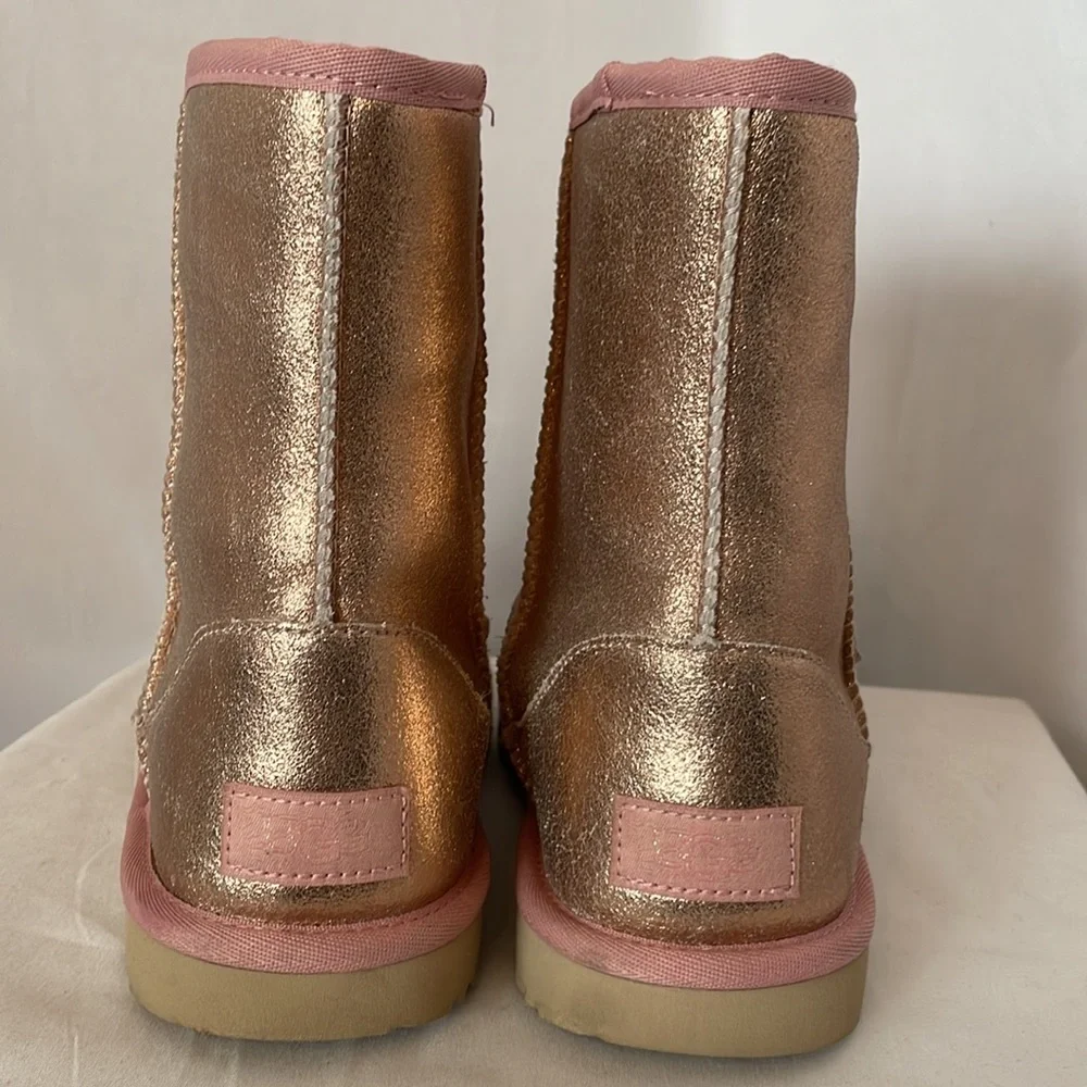 UGG boots size 6 metallic rose gold‎ trimmed in pink with tan soles